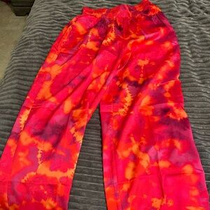 NY and Co. Watercolor Satin Wide Leg Pant Size Small